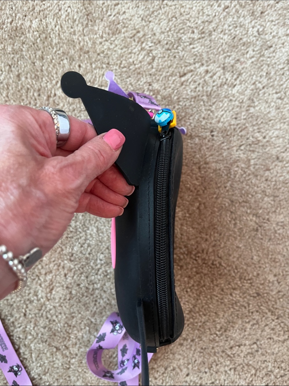 Kuromi Silicone Crossbody Purse with Charm - Picture 6 of 9